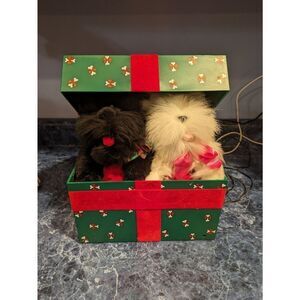 Mr Christmas 1999‎ Singing Puppies in a gift box Works